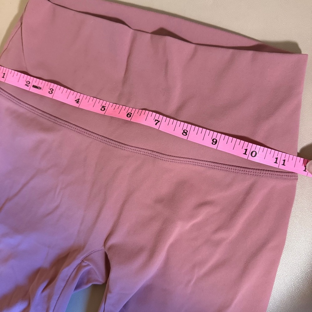 Sacred Activewear Pink Scrunch Biker Shorts Set Size M Workout Gym Set Athletic - Picture 13 of 14